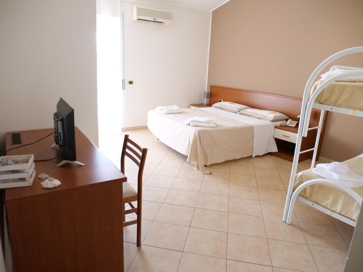 Grand Hostel Calabria Pietrapaola 外观 照片