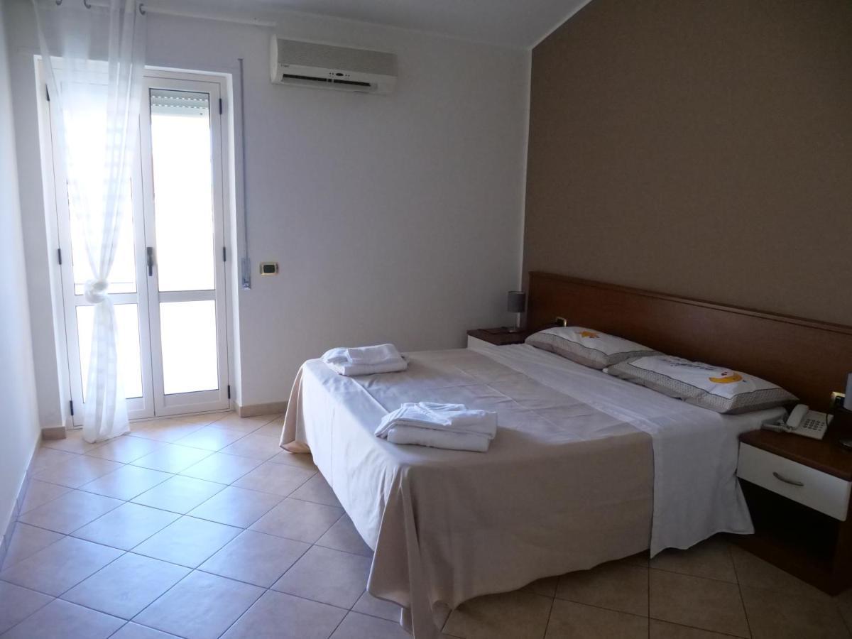 Grand Hostel Calabria Pietrapaola 外观 照片